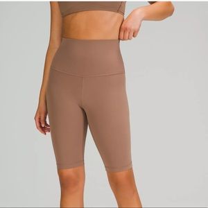 lululemon Align Super-High-Rise Short 10"